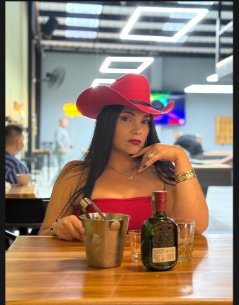 Paola Galbán, artista del Oriente Antioqueño, lanzó su canción “Yo Estuve Allí Para Ti”