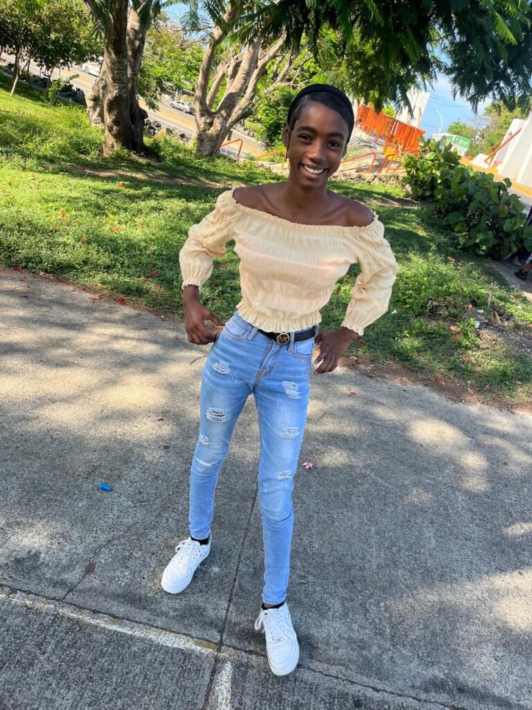 Reportan desaparición de adolescente de 14 años en San Pedro de Macorís; familiares piden ayuda para encontrarla