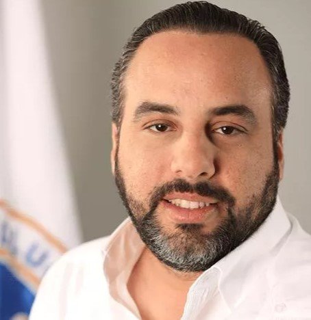 Abinader designa a Julio Peña Guzmán como presidente de la Junta de Aviación Civil